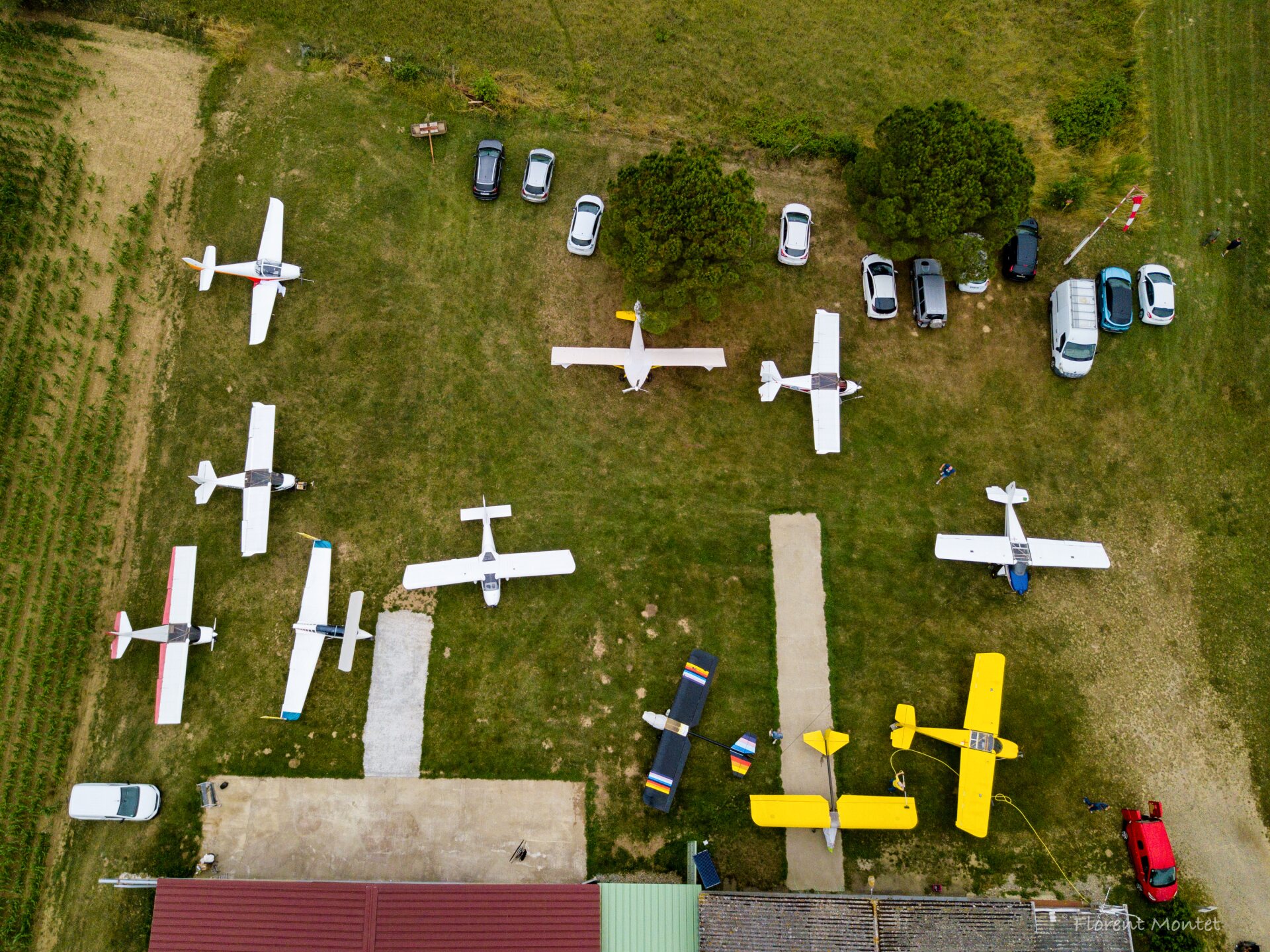 Rassemblement ULM et événement aéronautique Pommevic - Vue aérienne